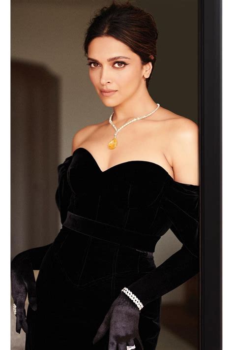 deepika padukone long dress.